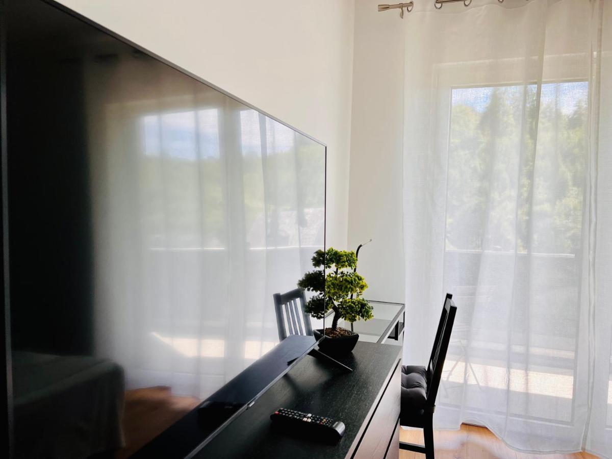 Idyllische Ferienwohnung Mit Balkon & Ausblick Arzbach Eksteriør bilde